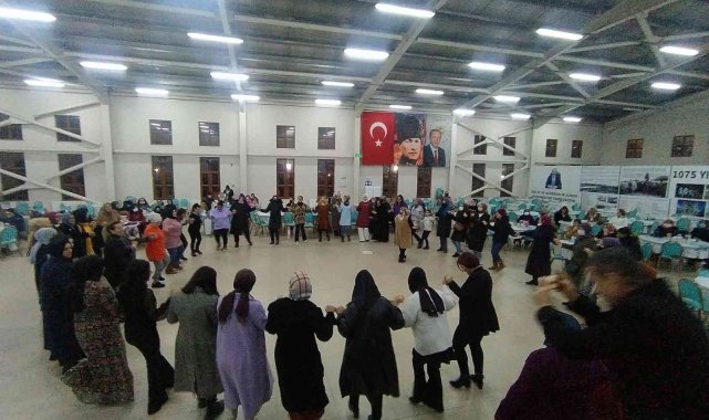 Osmaneli'nde kadınlar doyasıya eğlendi