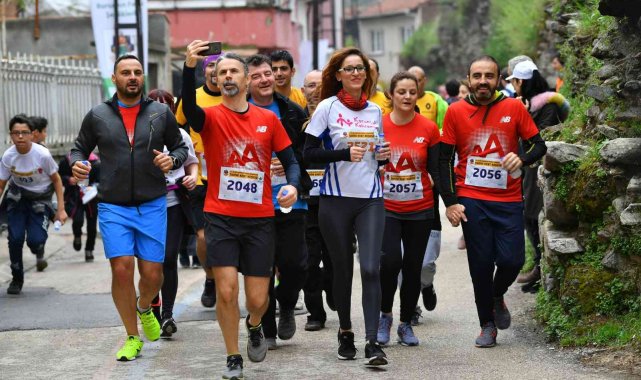 Osmangazi&#039;de binlerce sporcu tarihe koşacak