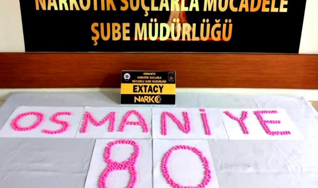 Osmaniye'de uyuşturucu hapla yakalanan 2 zanlı tutuklandı