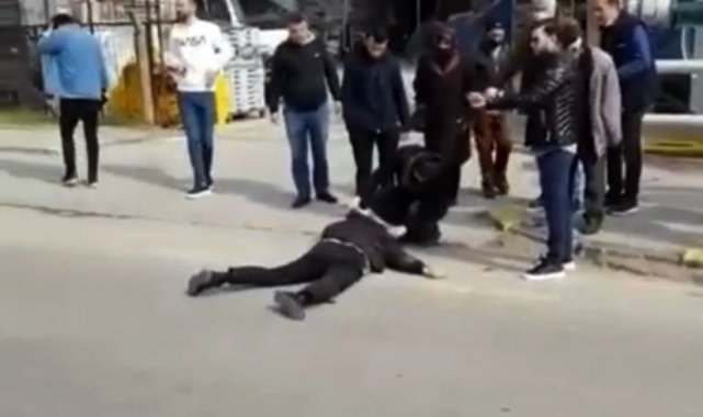 Otomobilin çarptığı vatandaş hastanede hayatını kaybetti