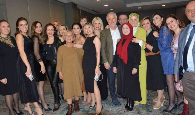 Özcan: "Sağlık çalışanlarının hakkı ödenemez"