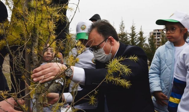 Özel çocuklar fidan dikimi gerçekleştirildi