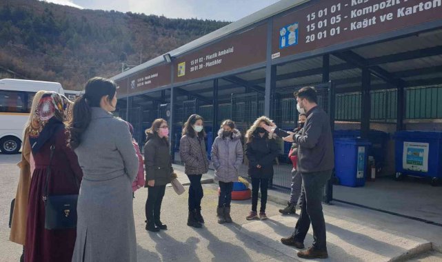 Özel öğrencilerden Türkiye'de ilk olan Atıkbüs'e ziyaret
