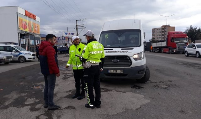 Payas'ta servis araçları denetlendi