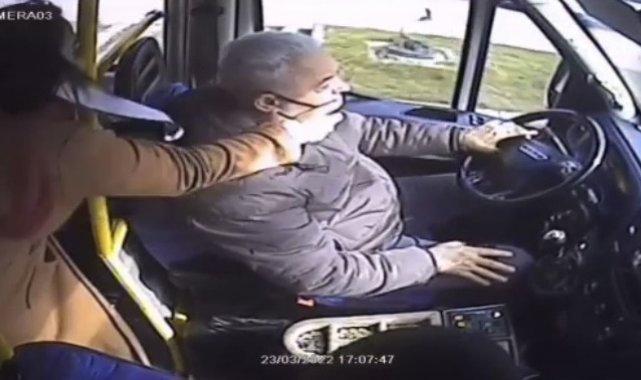 Pendik'te kadın yolcudan minibüs şoförüne Will Smith tokadı