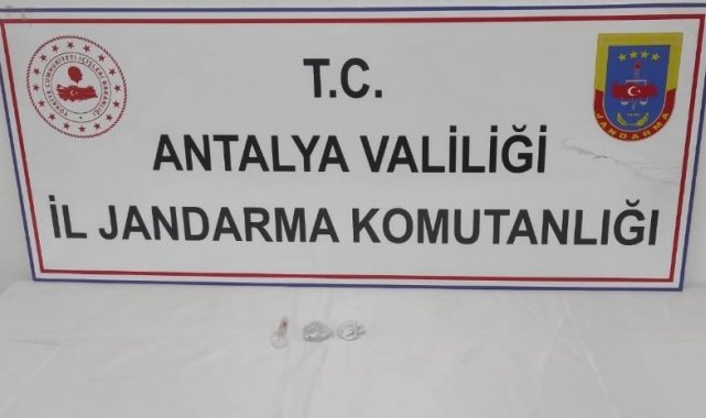 Piyasaya sürmek için Gaziantep'ten getirdiği uyuşturucular ile yakayı ele verdi