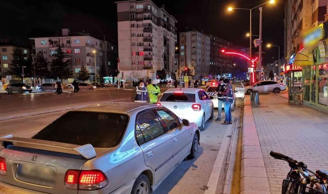 Polis ekiplerinden geniş çaplı denetim