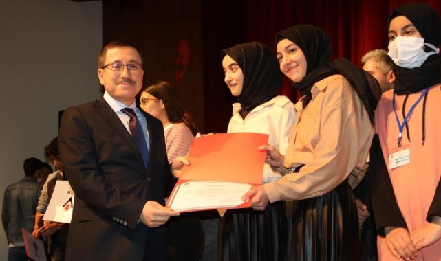 Proje yarışmasında ödüller sahiplerini buldu