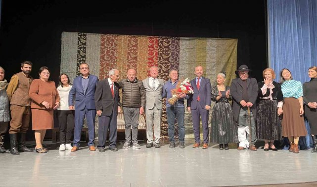 "Çehov Oyunları" tiyatro severleriyle buluştu