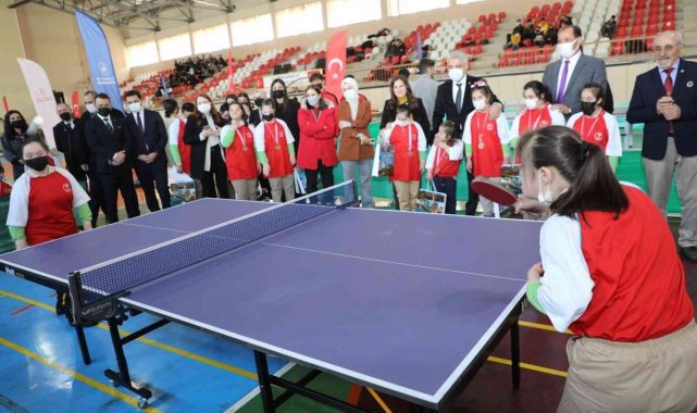 "Down Sendromu Farkındalık Günü" renkli görüntülere sahne oldu