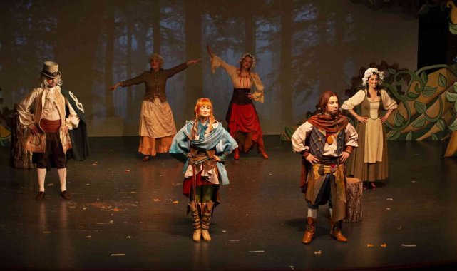 "Eni'nin Kalbi" minik seyircileriyle buluştu