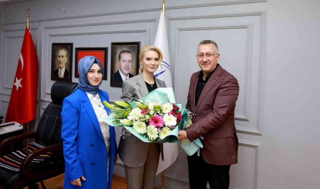 &quot;Fatih Sultan Mehmet&#039;ten Günümüze Çanakkale&quot; söyleyişi tarih severlere sunuldu