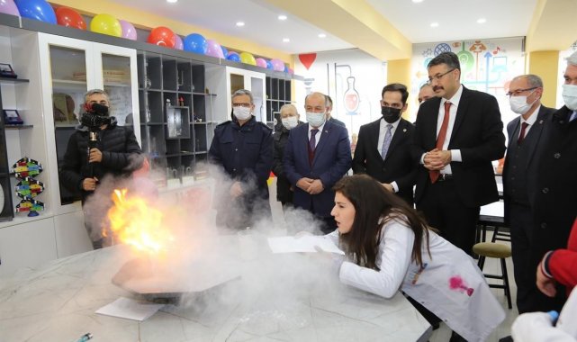 "Geleceğimiz; araştıran, üreten, çok yönlü ve iyi yetişmiş çocuklarımızla güzelleşecek"