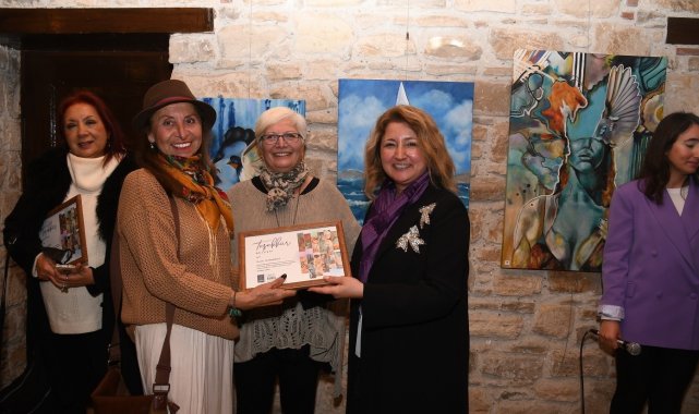 "Kadının Rengi" İbramaki Sanat Galerisi'nde