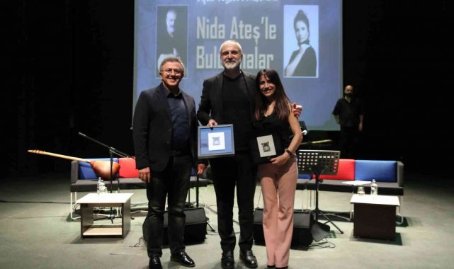 "Nida Ateş'le Buluşmalar"da Aşık Veysel gecesi