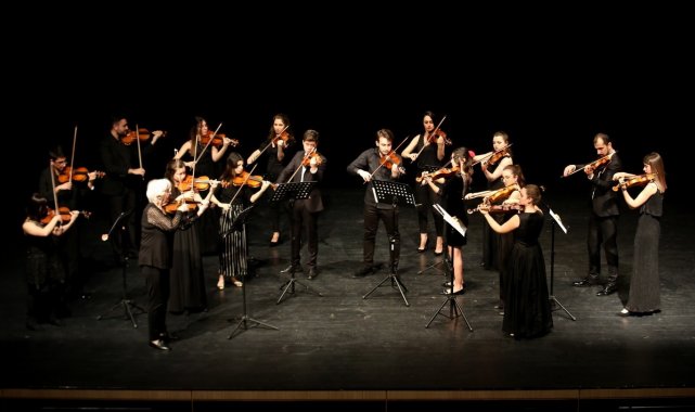 &quot;Şehrin Kemanları&quot; genç yetenekler kazandı