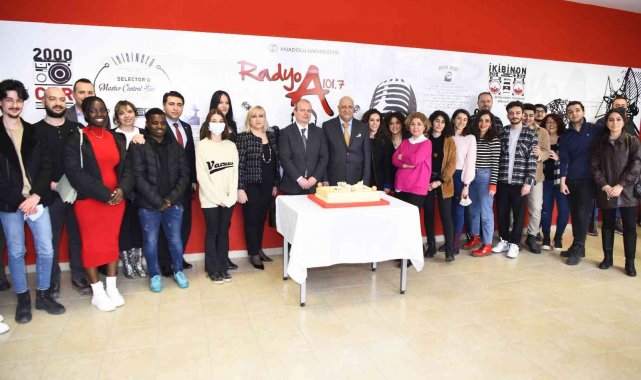 Radyo A&#039;da 24&#039;üncü yıl sevinci