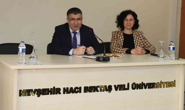 Rektör Aktekin, Sağlık Hizmetleri MYO Akademik Genel Kurul toplantısına katıldı