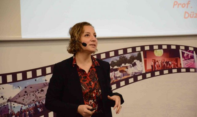 Rektör Çakar &quot;Liderin cinsiyeti olmaz&quot;