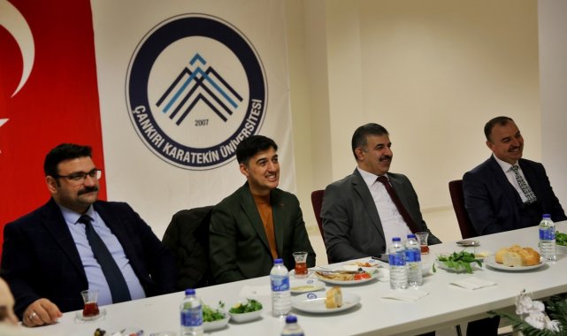 Rektör Çiftçi'den ÇAKÜ'nün SKS personeline tebrik ziyareti