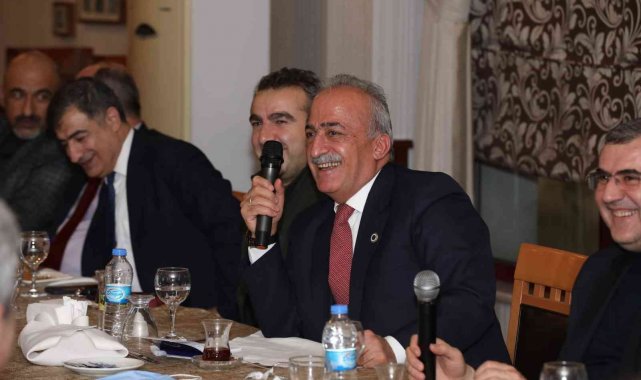 Rektör Çomaklı, yıllık yayın sayıları 1'den 5'e kadar olan akademisyenlerle buluştu