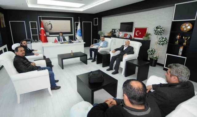 Rektör Karacoşkun'a ziyaretler sürüyor