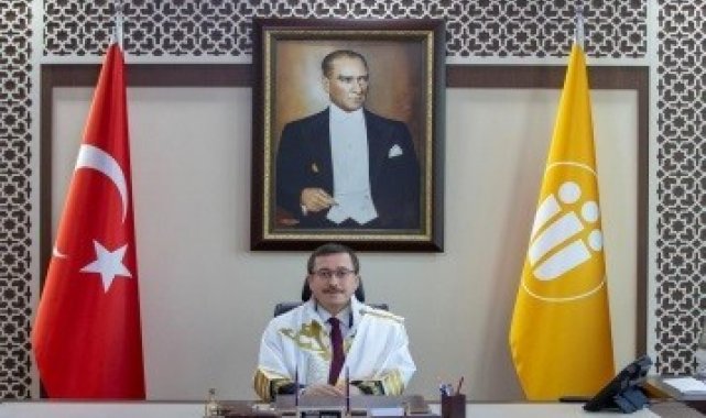 Rektör Kızılay'dan aldıkları belgeler vurgusu