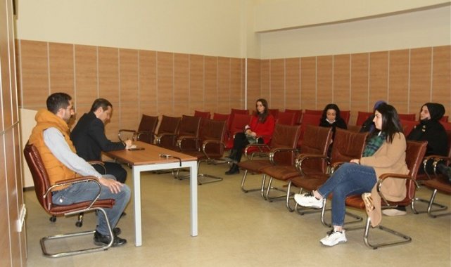 Rektör Yardımcısı Prof. Dr. Türkyılmaz yabancı akademisyenler ile buluştu