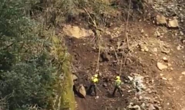 Rize'de karayollarında taş temizliği