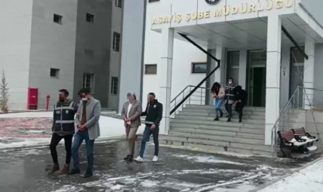 Sahte altın kullanarak dolandırıcılık yapan 4 kişi yakalandı