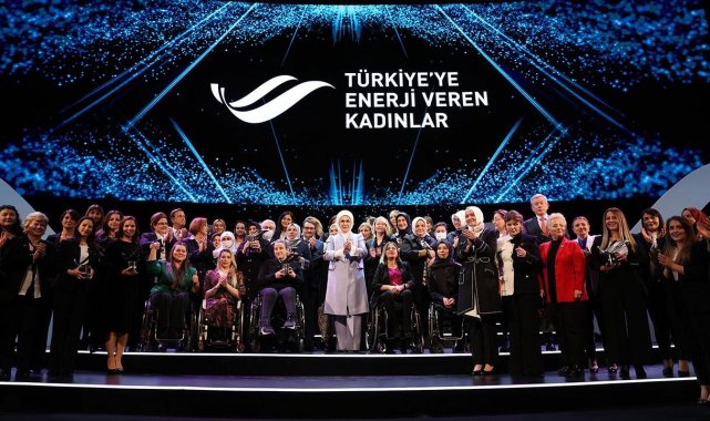 Samsun&#039;a, Türkiye&#039;ye enerji veren kadın ödülü