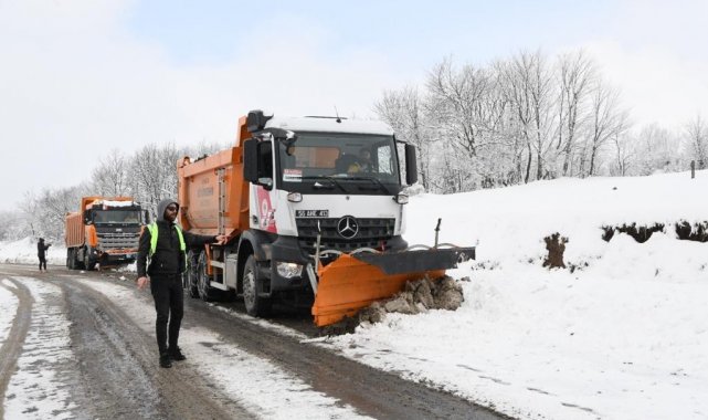 Samsun'da karla kapanan binlerce kilometre yol açıldı