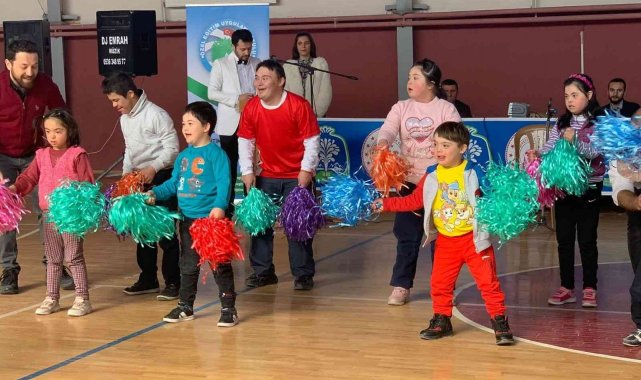 Sandıklı'da 21 Mart Down Sendromlular Günü kutlandı