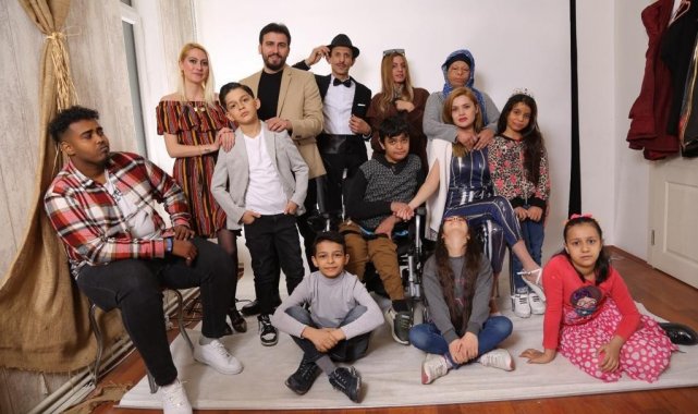 Savaş mağduru çocuklar hayat hikayelerini sahneye taşıyor