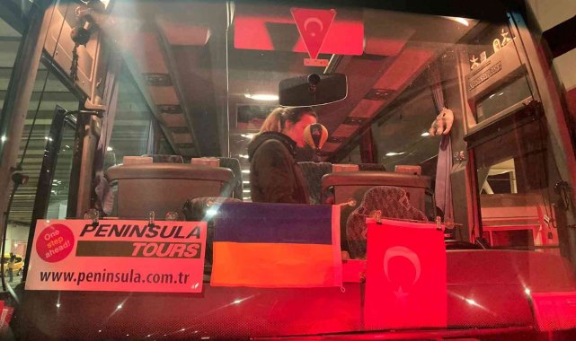 Savaştan kaçan Ukraynalı kadın ve çocuklara Türkiye&#039;den şefkat eli