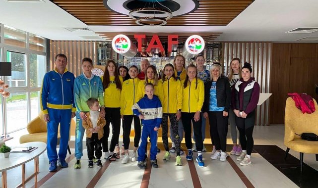 Savaştan kaçan Ukraynalı milli atletler, İzmir'de kampta