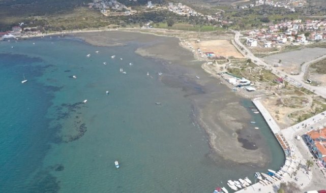 Seferihisar'da deniz 30 metre çekildi