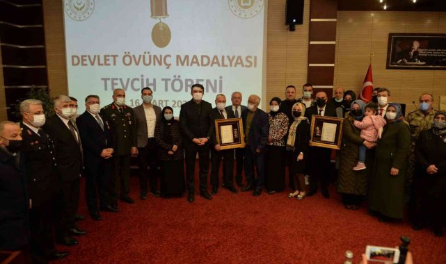 Şehit ailesi ve gazilere övünç madalyaları törenle verildi