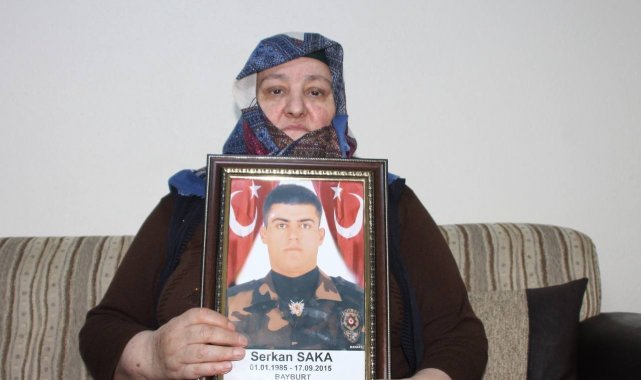 Şehit annesinin sözleri yürekleri dağladı: "6 senedir dua ediyorum bir kere rüyamda görmek için"