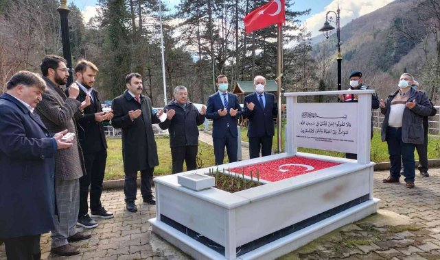 Şehit Jandarma Uzman Çavuş Arif Demirel kabrinde dualarla anıldı