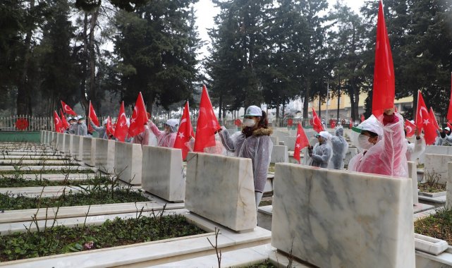 Şehitkamilli öğrencilerden şehitlik ziyareti