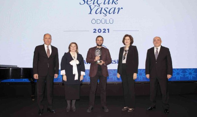 Selçuk Yaşar Ödülü Udemy ve Carbon Health kurucusu girişimci Eren Bali&#039;ye verildi