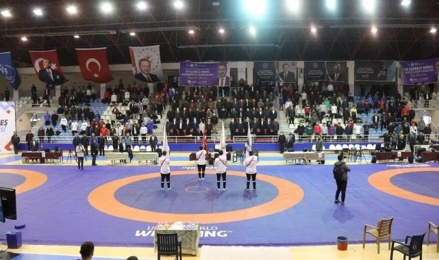 Serbest Güreş Türkiye Şampiyonası, Tokat&#039;ta başladı