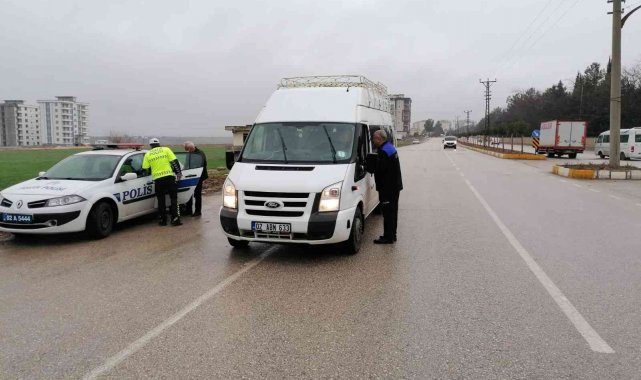 Servis araçları denetlendi