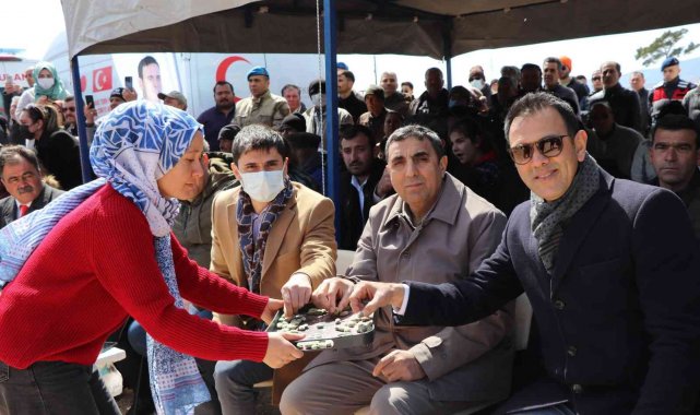 Silifke&#039;de çağla festivali düzenlendi