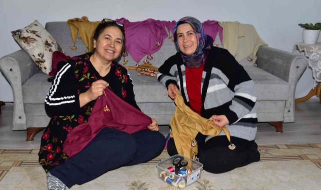 Sındırgı'da evler fabrikaya döndü