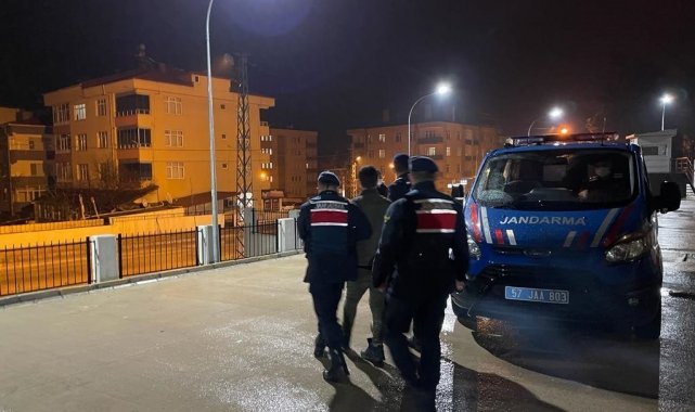Sinop&#039;ta dolandırıcılık suçundan aranan şahıs yakalandı