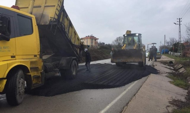 Sinop&#039;ta heyelan nedeniyle çöken yol onarıldı