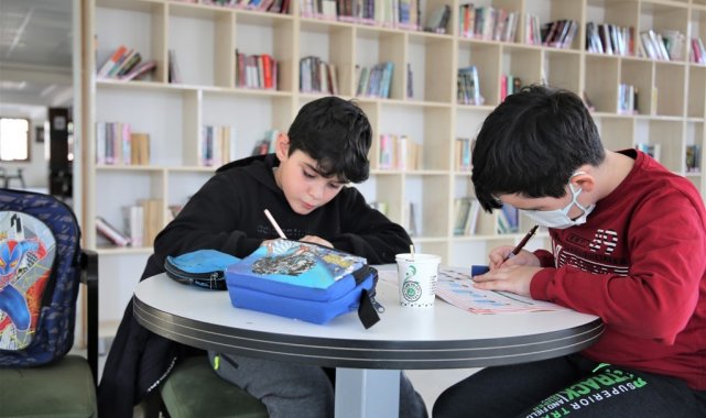 Sivas'ta kıraathane gerçek anlamını buldu