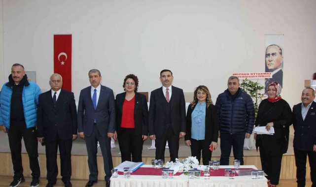 Sivasspor kadın taraftarları genel kurula gitti